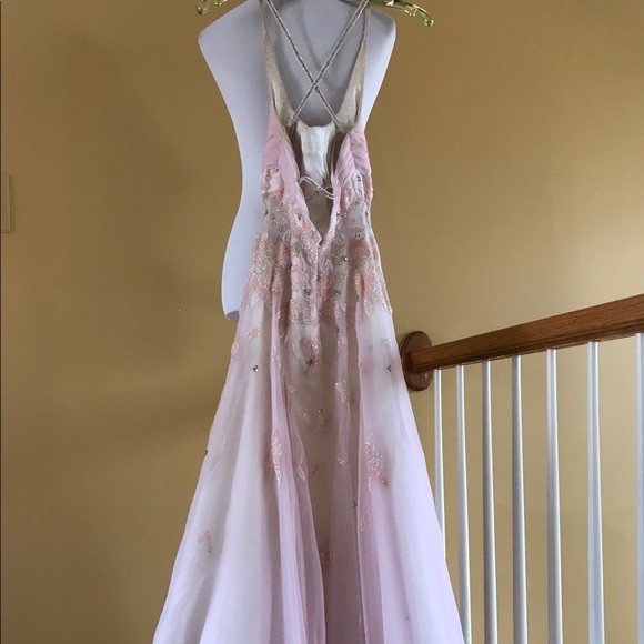 Baby pink beaded gown like new - Picture 2 of 3
